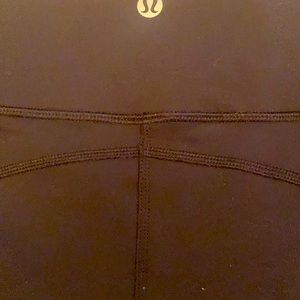 Lululemon- crop leggings